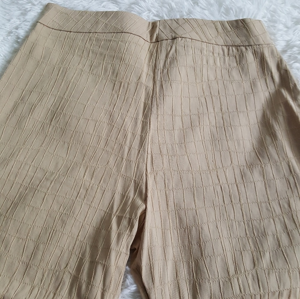🦋Cache🦋Textured Summer Pants 🌻🍃 - Picture 3 of 8
